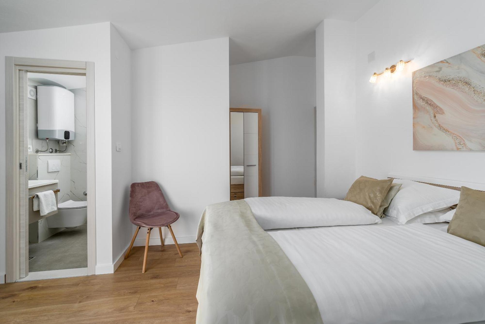 Rooms Vedrana (Adults Only) โปดสตรานา ห้อง รูปภาพ